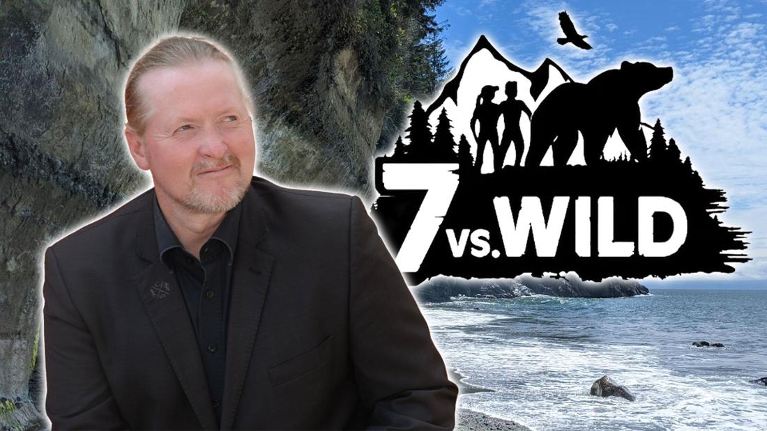 Joey Kelly am Strand bei 7 vs. Wild